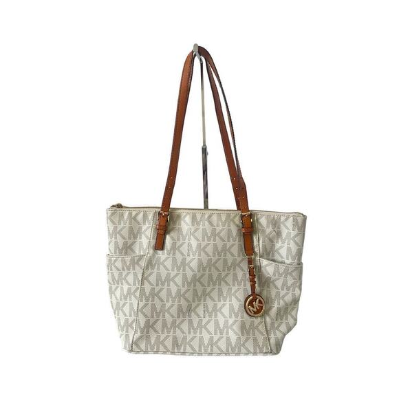 Michael Kors Gray and White Logo Jet Set East West Zip Top Signature Tote - Picture 2 of 12
